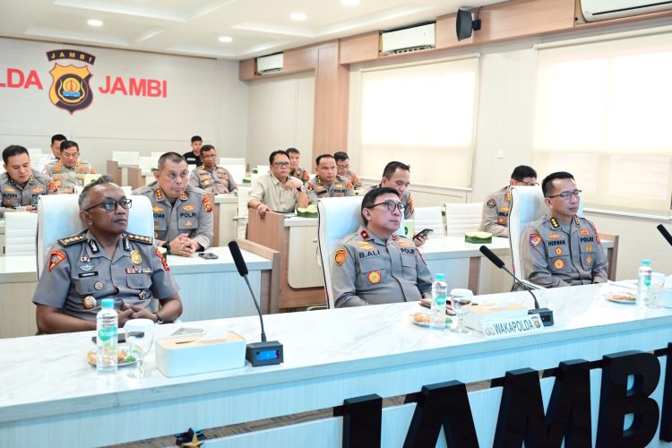 Polda Jambi ikuti pelaksanaan Pembukaan Rakernis Gabungan Divisi Polri, Perkuat Sinergi dan Implementasi Polri Presisi. (Foto : ist)