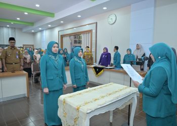 Nadiyah Resmi Lantik dan Kukuhkan TP PKK, Bunda PAUD, dan TP Posyandu Tingkat Kecamatan, Kelurahan. (Foto : ist)
