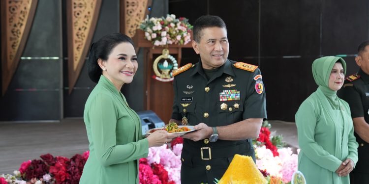 Kodam XX/TIB Peringati HUT ke-80 Persit Kartika Chandra Kirana. (Foto : ist)