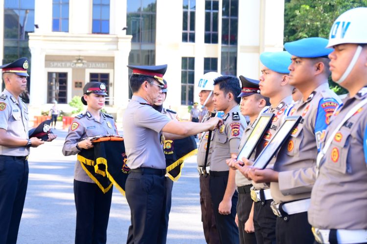 Polda Jambi Gelar Upacara PTDH, Empat Personel Diberhentikan Tidak Dengan Hormat. (Foto : ist)
