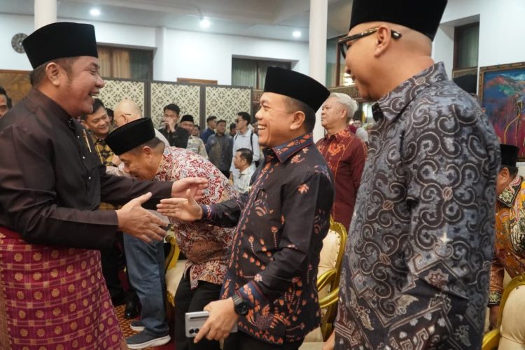 Gubernur Al Haris di Halal Bihalal Sumbagsel: Kita Harus Saling Bantu Bangun Daerah. (Foto : ist)