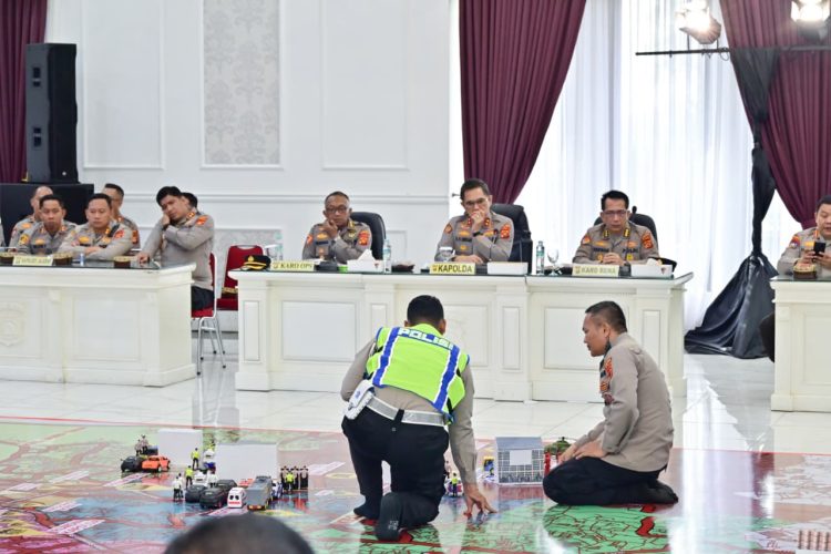 Polda Jambi Gelar Tactical Floor Game, Perkuat Kesiapsiagaan Hadapi Dinamika Kamtibmas. (Foto : ist)