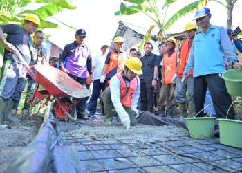 Pelaksanaan Program Kampung Bahagia Tahap Pertama 2026 Resmi Dilaunching Wamendagri Bima Arya. (Foto : ist)