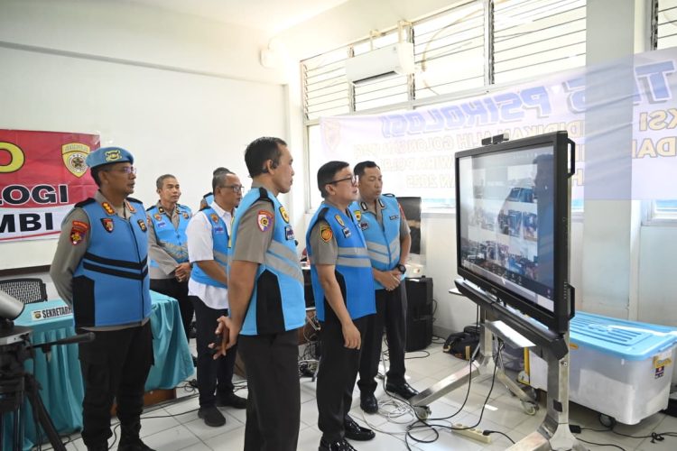 Wakapolda Jambi Tinjau Langsung Tes Psikologi Penerimaan Bintara Polri T.A 2026. (Foto : ist)