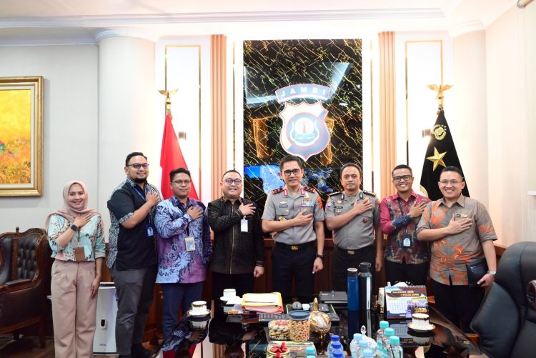 Polda Jambi Perkuat Sinergi dengan Bank Mandiri Jambi dalam Pengamanan Sektor Perbankan. (Foto : ist)