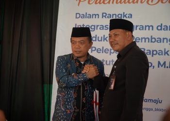Memasuki Masa Pensiun, Gubernur Al Haris Apresiasi Kinerja Kepala BKKBN Provinsi Jambi Putut Riyatno. (Foto : ist)