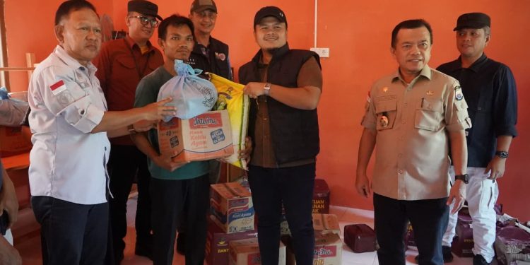 Gubernur Al Haris Tunjukkan Empati untuk Korban Banjir Sarolangun dan Merangin. (Foto : ist)