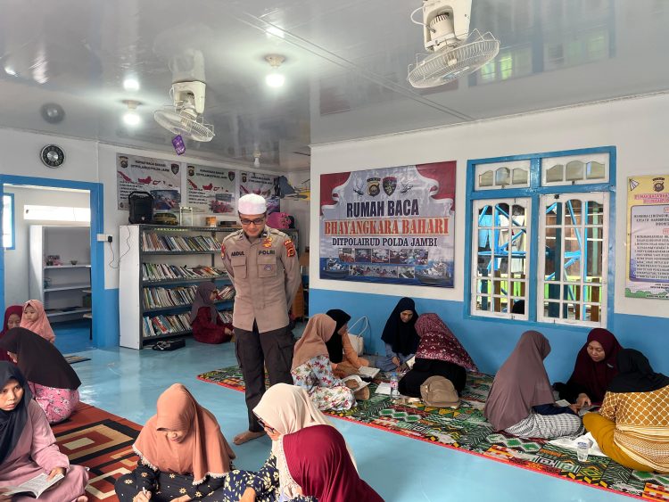 Kolaborasi Ditpolairud Polda Jambi dan GERAMI, Pengajian Ibu-Ibu Pulau Pandan Diharapkan Berikan Dampak Positif. (Foto : ist)