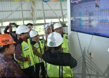 Tinjau Pintu Air, Wali Kota Jambi Tegaskan Penguatan Kolaborasi dan Kesadaran Lingkungan. (Foto : ist)