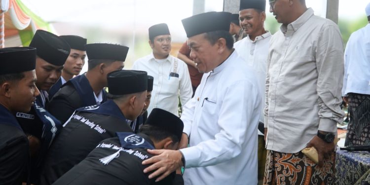 Gubernur Al Haris: Peran Ponpes Tak Tergantikan dalam Membentuk Akhlak dan Pengetahuan Generasi Muda. (Foto : ist)