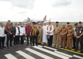 Jakarta–Muara Bungo Terhubung, Batik Air Terbang Perdana, Gubernur Al Haris: Ini Kunci Pemerataan. (Foto : ist)