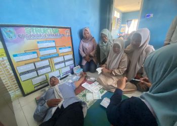 Sambut Harganas ke-33, DPPKB Merangin Intensifkan Pelayanan KB Selama Dua Hari di Masurai dan Jangkat Timur Bersama IPeKB. (Foto : Yazdi - sinarjambi.com)