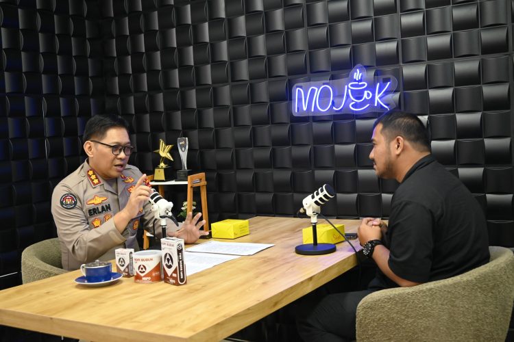 Kabid Humas Polda Jambi Paparkan Rangkaian Hari Bhayangkara ke-80 dan Program Presisi dalam Podcast Bersama Tribun Jambi. (Foto : ist)