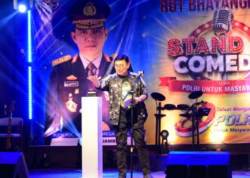 Polda Jambi Gelar Lomba Stand Up Comedy Meriahkan Hari Bhayangkara ke-80. (Foto : ist)