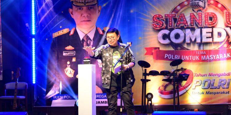 Polda Jambi Gelar Lomba Stand Up Comedy Meriahkan Hari Bhayangkara ke-80. (Foto : ist)