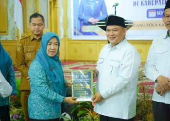 Hesti Haris Sosialisasikan Gerakan Jambi Bersholawat di Sarolangun, Perkuat Pembinaan Spiritual dan Program PKK. (Foto : ist)