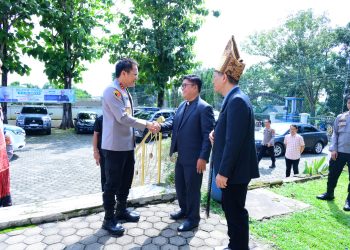 Kapolda Jambi Silaturahmi dengan Pengurus GBKP dan GKPS di Kota Jambi. (Foto : ist)
