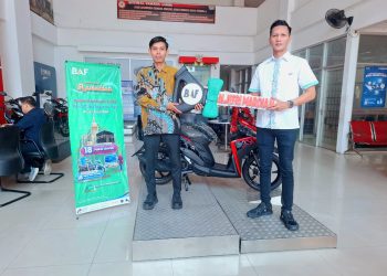 Pemenang Program Semarak Berkah BAF tahun 2026  Terima Hadiah Yamaha Mio M3. (Foto : ist)