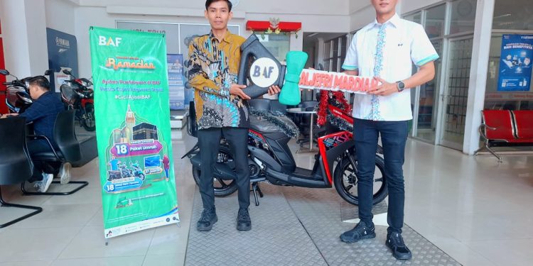 Pemenang Program Semarak Berkah BAF tahun 2026 Terima Hadiah Yamaha Mio M3. (Foto : ist)