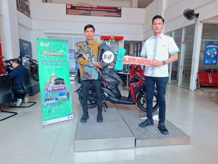 Pemenang Program Semarak Berkah BAF tahun 2026 Terima Hadiah Yamaha Mio M3. (Foto : ist)
