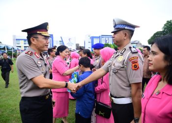 Personel Polda Jambi Naik Pangkat, Kapolda: Pangkat Baru Adalah Amanah untuk Meningkatkan Pengabdian kepada Masyarakat. (Foto : ist)