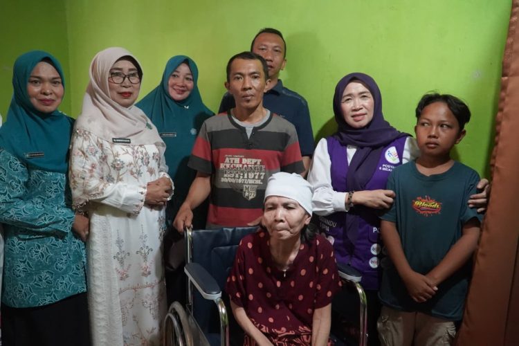 Hesti Haris Dorong Semangat Gerakan Metode Belajar 30 Menit Bisa Baca Al-Qur'an di Sungai Penuh. (Foto : ist)