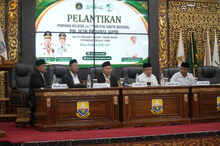 Hadiri Pelantikan JKSN Jambi, Al Haris Tekankan Peran Guru dan Kiai Jaga Moral Generasi Bangsa. (Foto : ist)