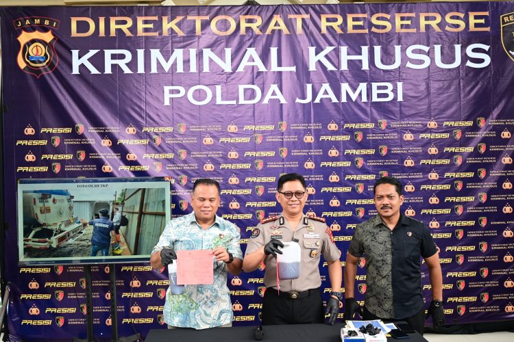 Polda Jambi Ungkap Kasus Peredaran BBM Ilegal, Amankan 6.163 Liter Solar Olahan Ilegal. (Foto : ist)