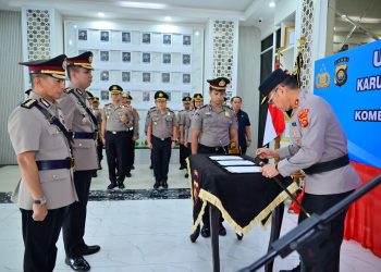 Kapolda Jambi Pimpin Sertijab Karumkit RS Bhayangkara, Perkuat Pelayanan Kesehatan Presisi untuk Masyarakat. (Foto : ist)