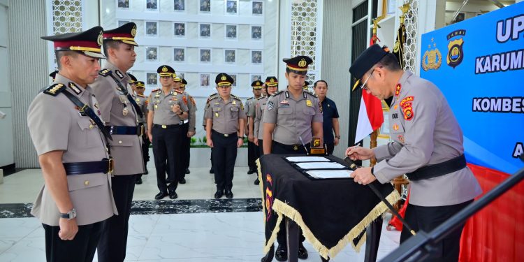 Kapolda Jambi Pimpin Sertijab Karumkit RS Bhayangkara, Perkuat Pelayanan Kesehatan Presisi untuk Masyarakat. (Foto : ist)