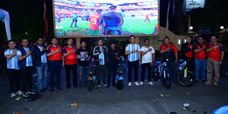 Ribuan warga Padati Mapolda Jambi, Nobar Final Piala Dunia 2026 Berlangsung Aman dan Meriah. (Foto : ist)