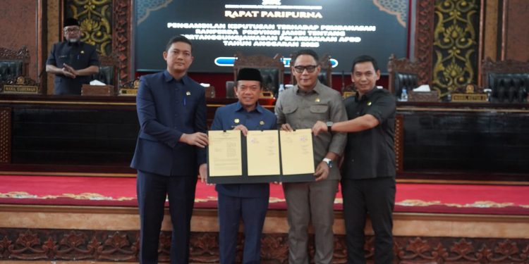 Gubernur Al Haris Apresiasi DPRD, Ranperda Pertanggungjawaban APBD 2025 Disetujui jadi Perda. (Foto : ist)
