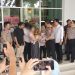 Kapolda Jambi Pimpin Konferensi Pers Dugaan TPPO dan Serahkan Kembali Bayi 8 Bulan kepada Ibu Kandung. (Foto : ist)