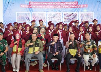 Buka MPLS SRT 1 Tanjabtim, Pesan Gubernur Al Haris: Tekun Belajar dan Terima Kasih ke Pemerintah Pusat. (Foto : ist)