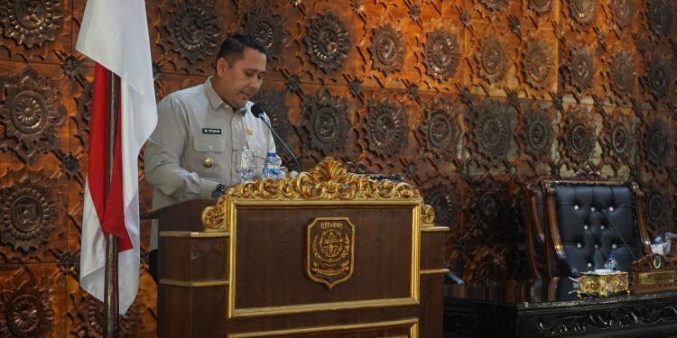 Bupati M. Syukur Sampaikan Rencana KUA-PPAS 2027, Fokus Pemantapan Infrastruktur dan Penguatan Ekonomi. (Foto : ist)