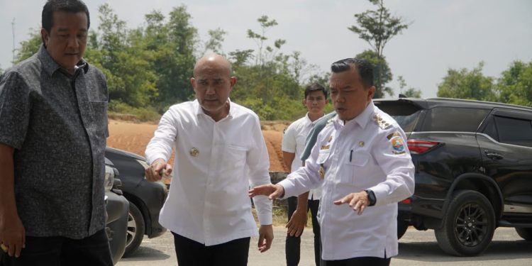 Gubernur Al Haris Tinjau Lokasi Pembangunan Sekolah Rakyat dan Lokasi Pembangunan BTN Bungo Green City. (Foto : ist)