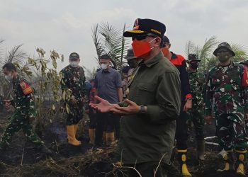 Gubernur Al Haris Serukan Salat Istisqa di Tengah Karhutla Jambi: Mohon Allah Turunkan Hujan di Bumi Jambi. (Foto : ist)