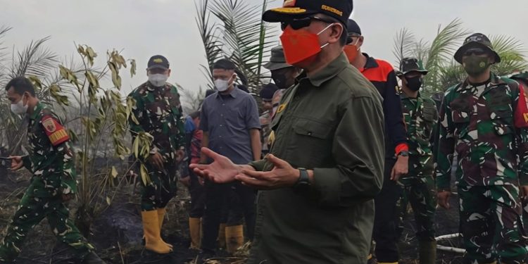 Gubernur Al Haris Serukan Salat Istisqa di Tengah Karhutla Jambi: Mohon Allah Turunkan Hujan di Bumi Jambi. (Foto : ist)