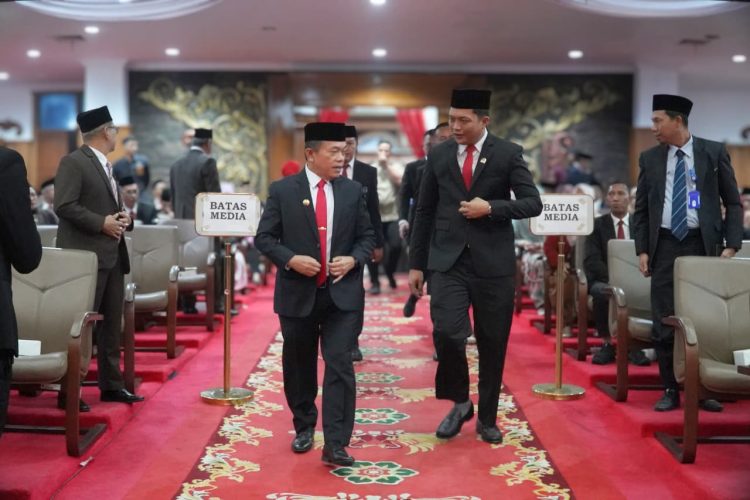 Gubernur Al Haris Bersama Forkopimda Jambi Ikuti Pidato Presiden RI dan Ketua DPR RI. (Foto : ist)