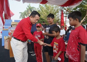 Jalan Santai Meriahkan HUT ke-81 RI, Gubernur Al Haris Serukan Semangat Kebangsaan. (Foto : ist)