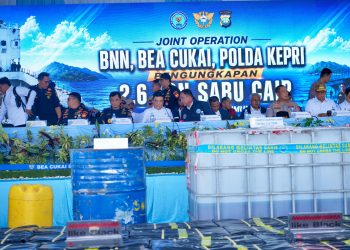 Operasi Gabungan Ungkap 2,6 ton cairan mengandung metamfetamin di kapal MV ocean porter berbendera Tanzania. (Foto : ist)