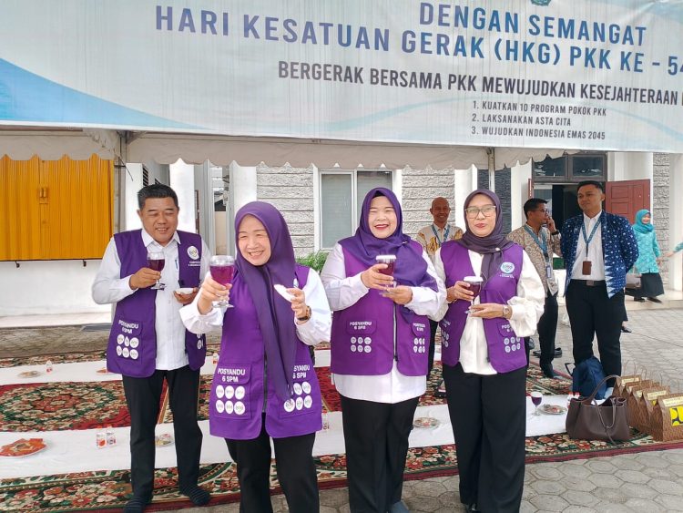 Rabu Berkah TP Posyandu Jambi Bersama PUTR, Hesti Haris Ajak Masyarakat Waspada Musim Kemarau. (Foto : ist)