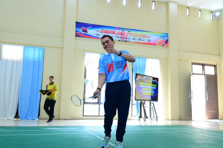 Kapolda Jambi Resmikan Lapangan Bulutangkis Siginjai Presisi dan Buka Turnamen Kapolda Cup 2026. (Foto : ist)