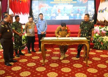 Gubernur Al Haris Tegaskan Penanganan Karhutla Jambi Harus Terpadu, Tidak Boleh Ada Keraguan Bertindak. (Foto : ist)