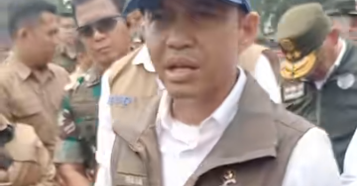Menhut Raja Juli Antoni. (Foto : Rolan - sinarjambi.com)