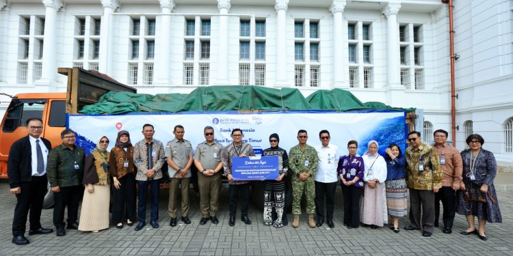 Bantuan Kemanusiaan Bank Indonesia Bagi Korban Gempa Bumi Nusa Tenggara Timur. (Foto : ist)