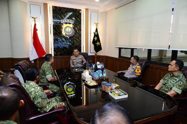 Pangdam XX/TIB Kunjungi Kapolda Jambi, Bahas Perkembangan Kamtibmas di Provinsi Jambi. (Foto : ist)