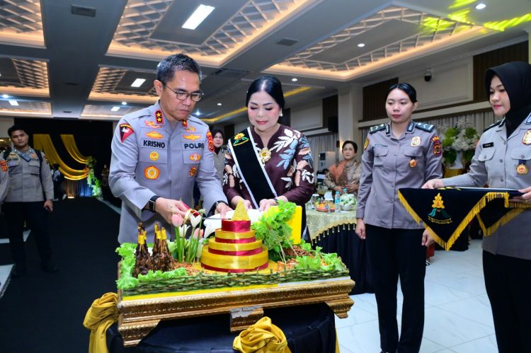 Hari Jadi ke-78 Polwan, Kapolda Jambi Tekankan Integritas dan Dampak Nyata bagi Masyarakat. (Foto : ist)