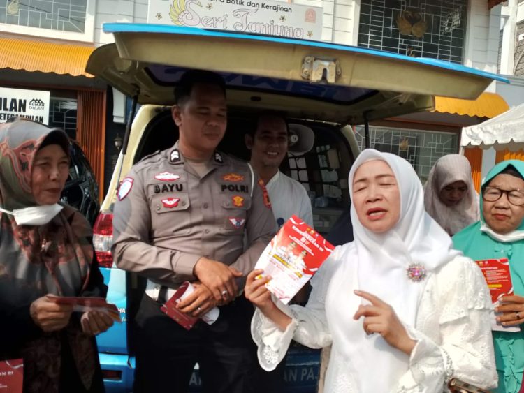 Rabu Berkah TP PKK Jambi Bersama Bapenda Hadirkan Sarapan dan Informasi Layanan Samsat. (Foto : ist)