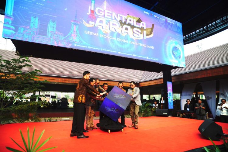 Opening Ceremony GENTALA ARASI FEST 2026 : Jembatani Warisan Peradaban dan Transformasi Digital untuk Mendorong Pertumbuhan Ekonomi Jambi Dalam rangka mendorong pengembangan inovasi, kesadaran, dan literasi masyarakat Jambi mengenai ekonomi dan keuangan digital. (Foto : ist)